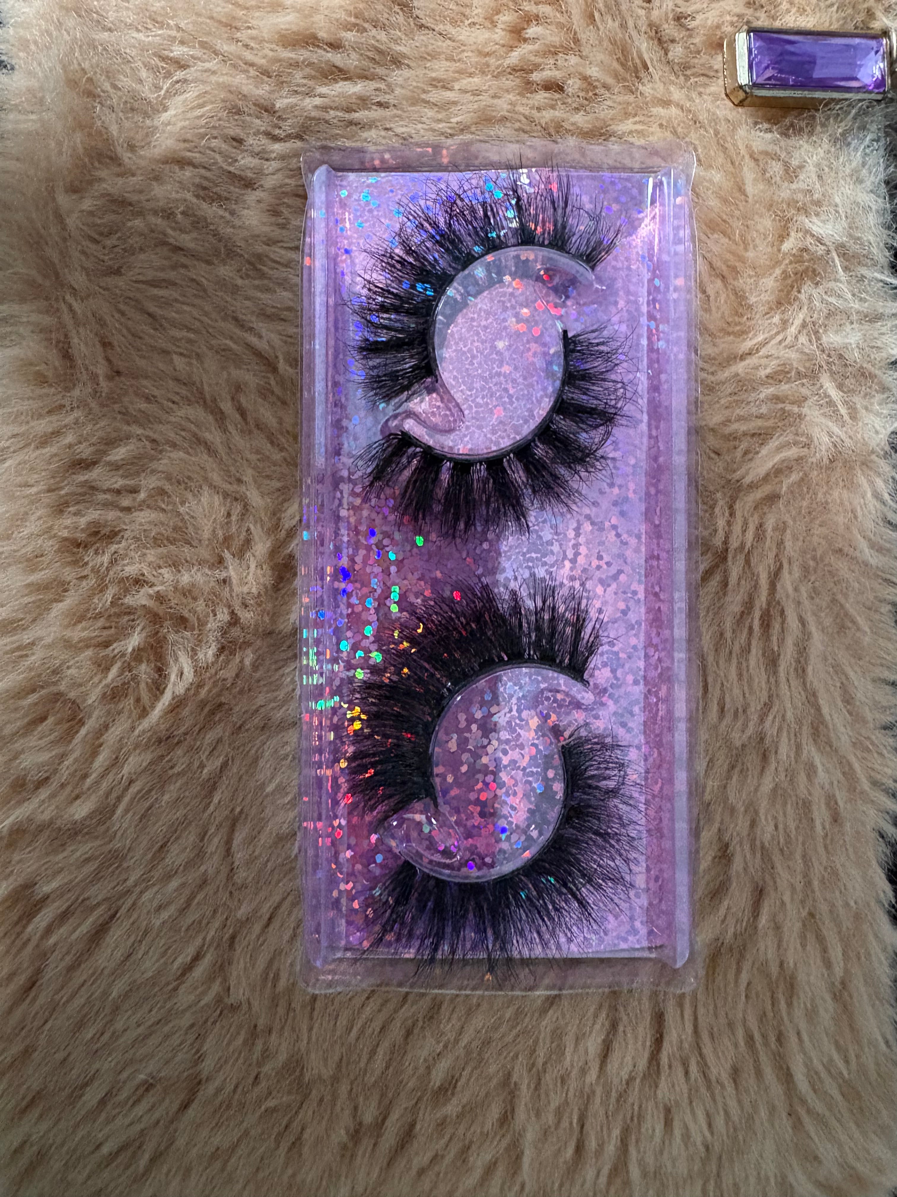 Hotty Lashes